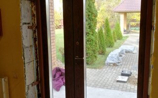 дверь с двумя стеклопакетами, вид внутри